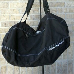 High Sierra duffel bag 😀😀😀